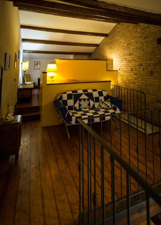 La Rosa Scarlatta Monterubbiano ภายนอก รูปภาพ